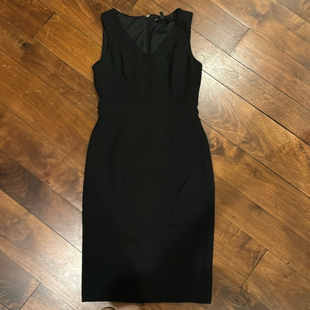 White House Black Market LBD